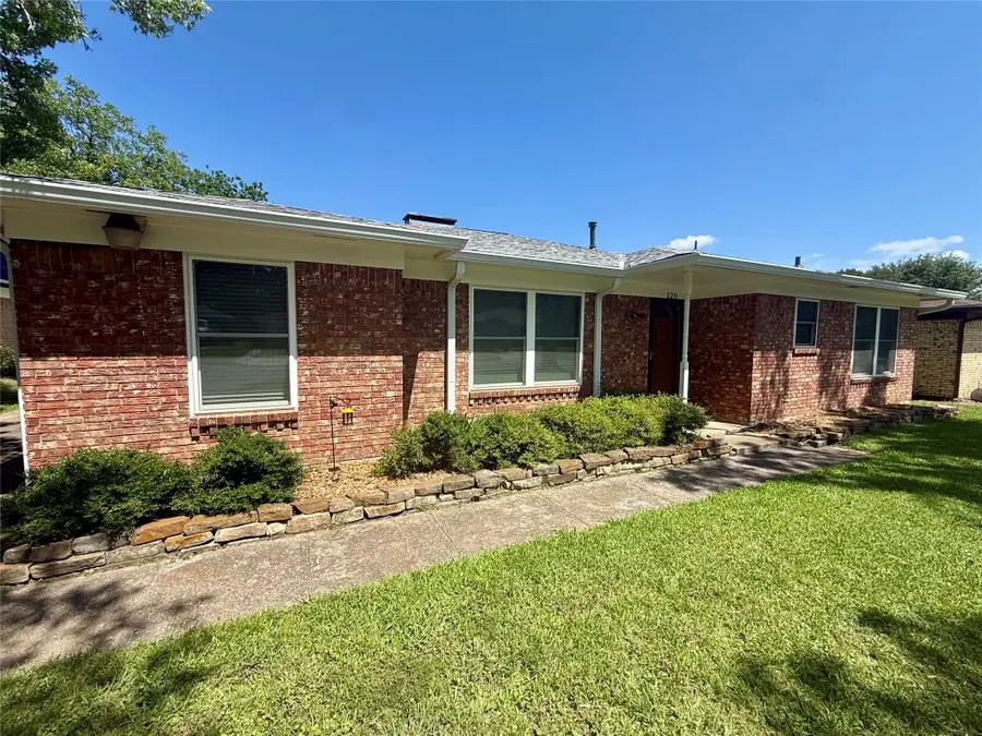 120 S Lynn Avenue, Denison, TX 75020 - #3