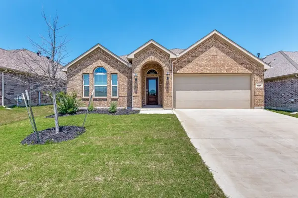 9224 Lace Cactus Drive, Fort Worth, TX 76131