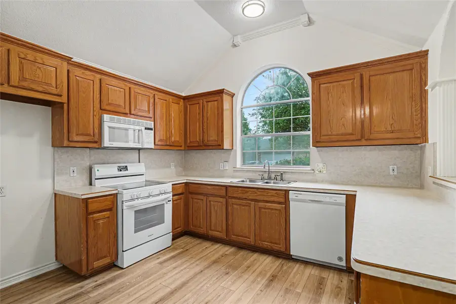 1504 Clover Lane, Granbury, TX 76048 - #2