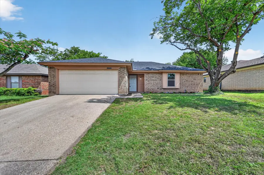 3200 S Meadow Drive, Fort Worth, TX 76133 - #2