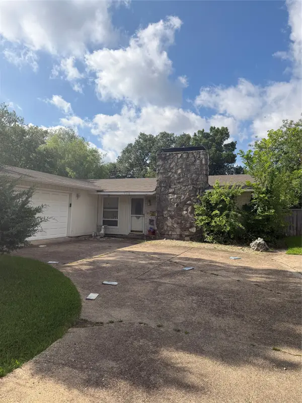 3210 Saint Croix Drive, Dallas, TX 75229