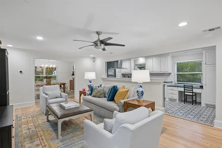 328 Oakcrest Drive, Richardson, TX 75080 - #2