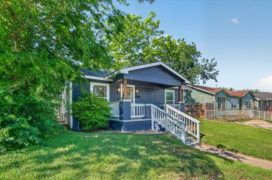 5616 Wellesley Avenue, Fort Worth, TX 76107 - #3