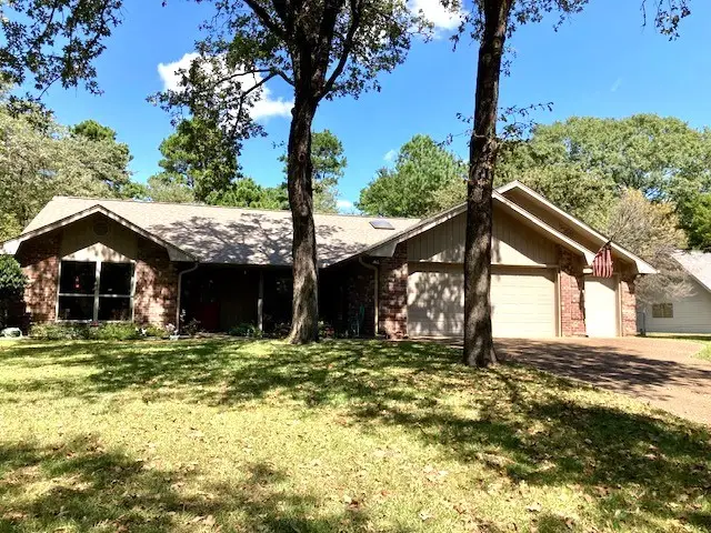 362 Meadow View Path, Holly Lake Ranch, TX 75765 - #1