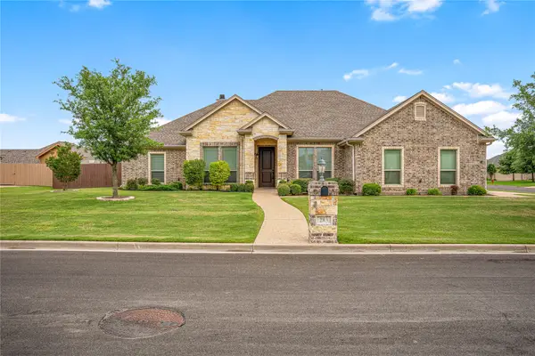 283 Briarleaf Circle, Hewitt, TX 76643