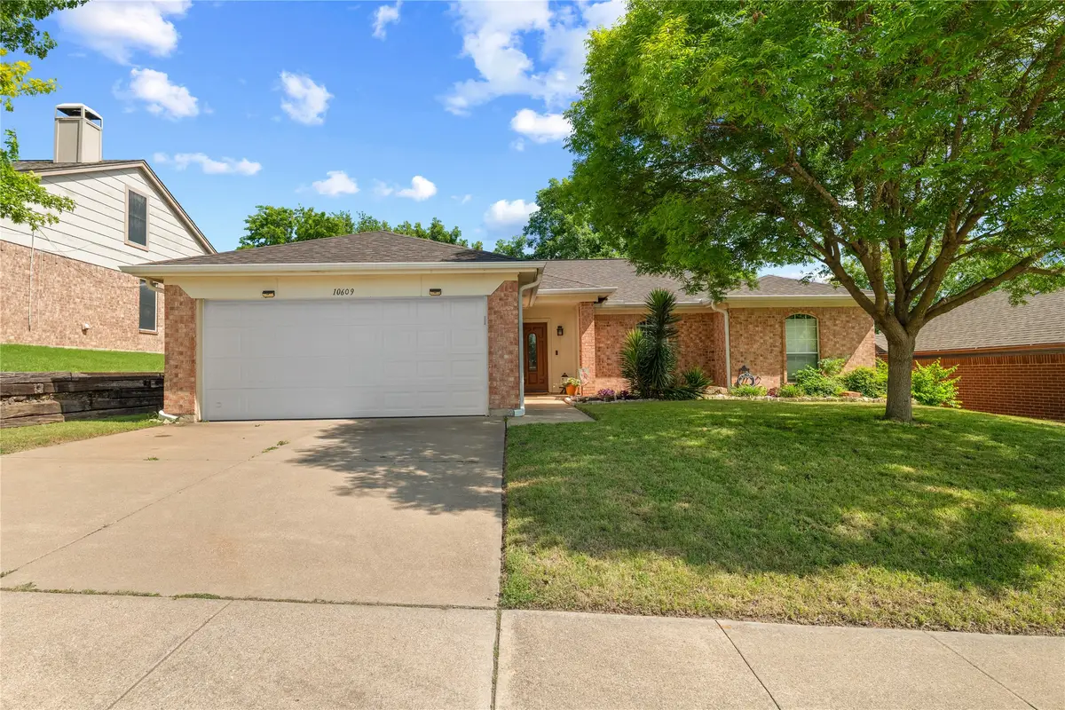 10609 Cobblestone Drive, Benbrook, TX 76126 - #1