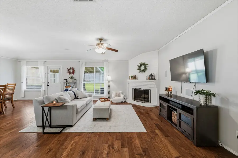 10609 Cobblestone Drive, Benbrook, TX 76126 - #3