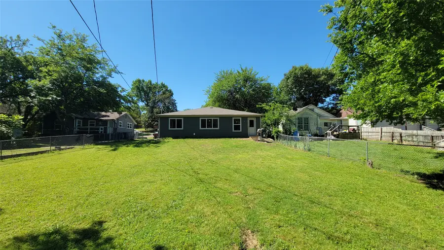 1521 W Gandy Street, Denison, TX 75020 - #2