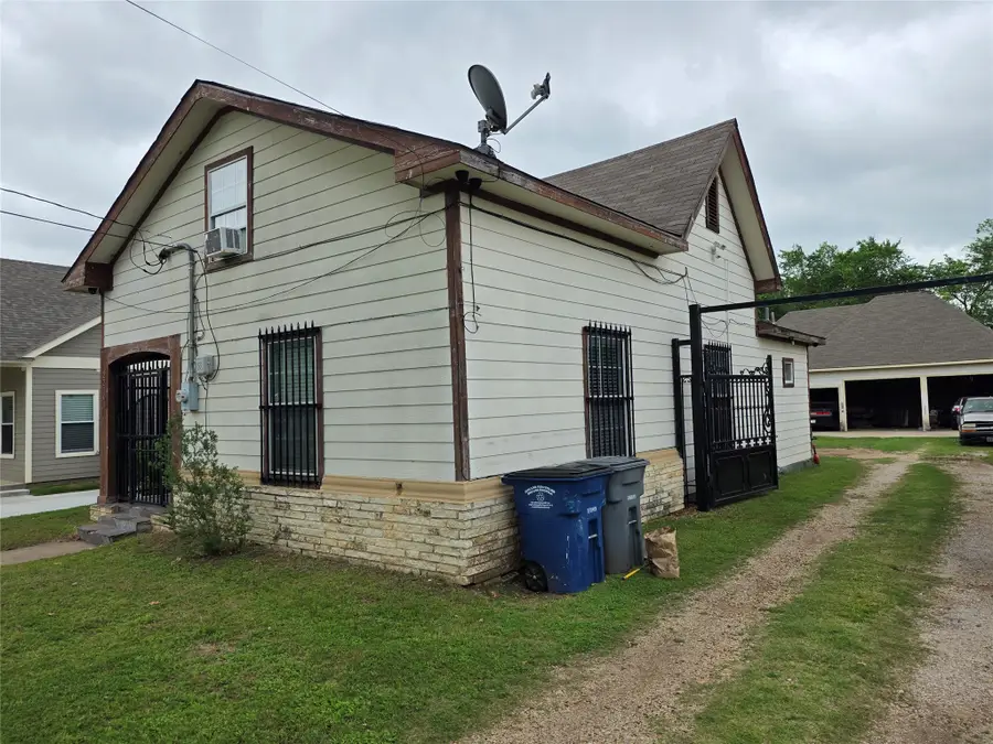 2210 Eugene Street, Dallas, TX 75215 - #3
