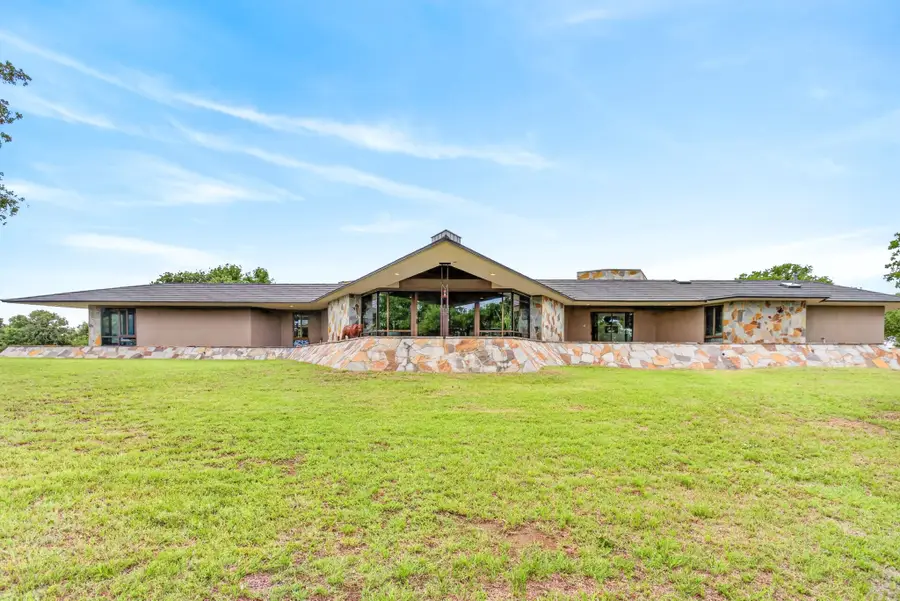 1080 N Greenbrier Road, Nocona, TX 76255 - #2