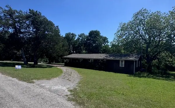 698 Mimosa Drive, Pottsboro, TX 75076