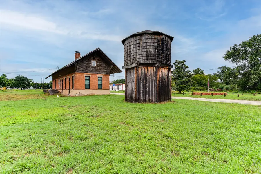 211 Main Street, Rosser, TX 75157 - #2