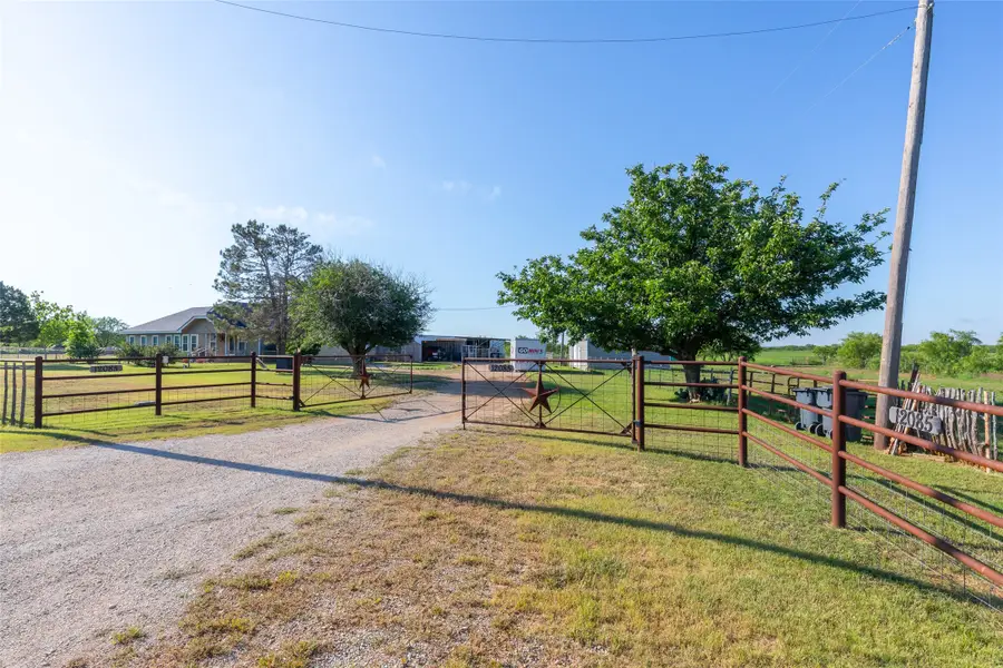 12085 County Road 250, Clyde, TX 79510 - #2