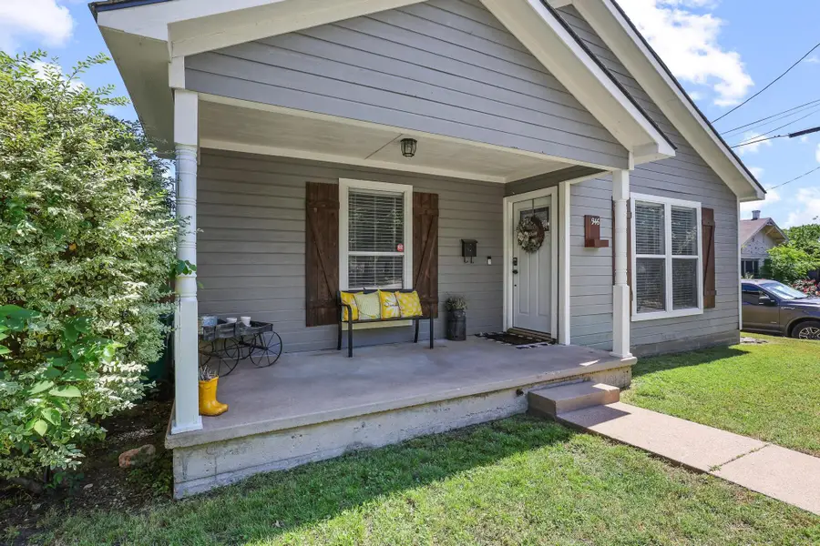 946 W Laurel Street, Sherman, TX 75092 - #3