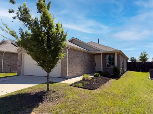 2214 Nightgrove Circle, Crandall, TX 75114