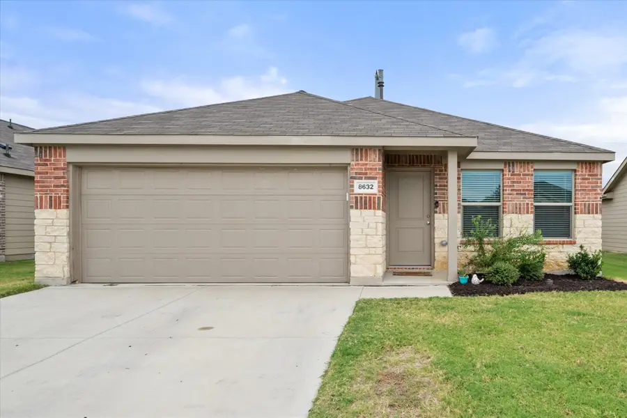 8632 Thicket Ridge Street, Fort Worth, TX 76123 - #2
