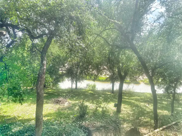 101 River View Road, Millsap, TX 76066