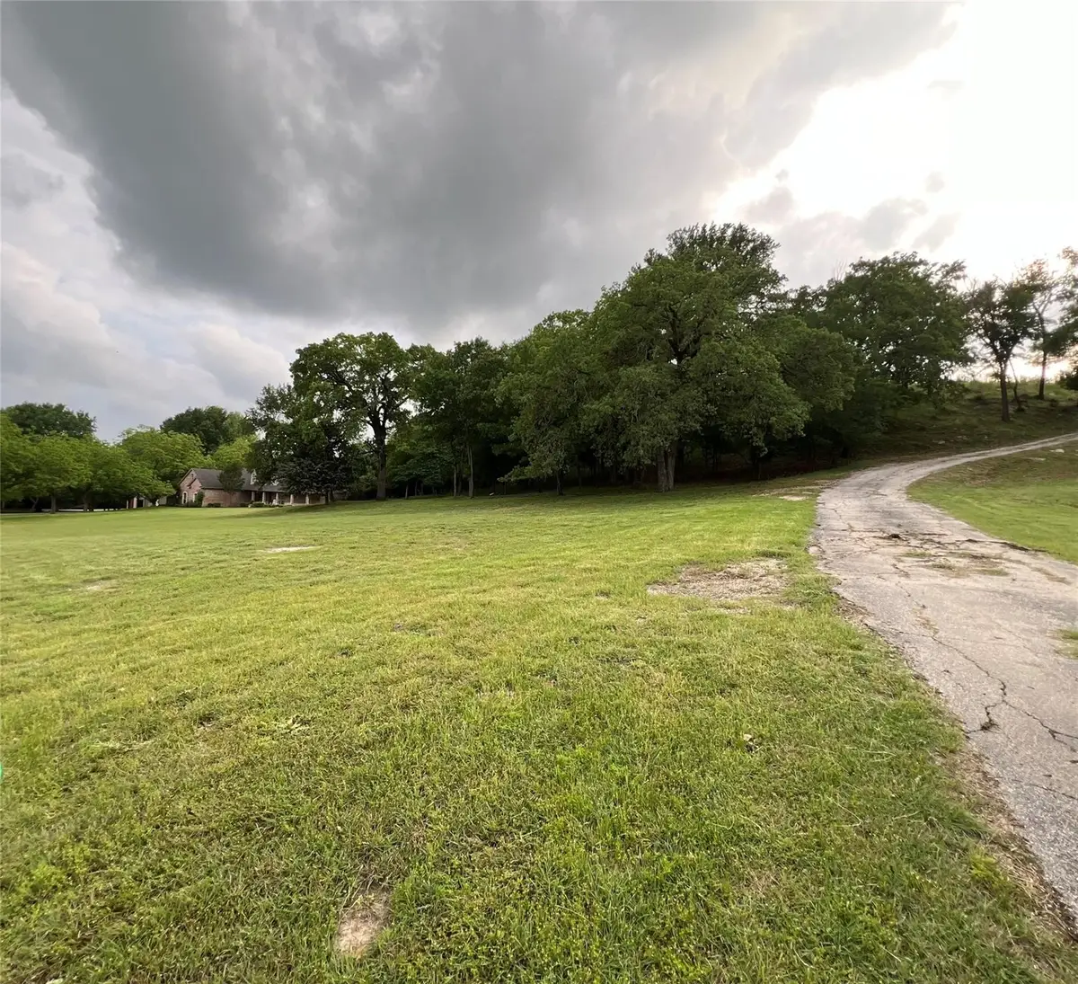 900 Squaw Creek Road, Willow Park, TX 76087 - #1