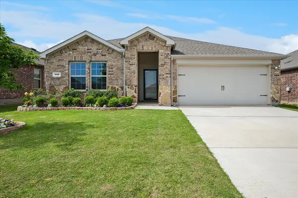936 Glover Drive, Aubrey, TX 76227