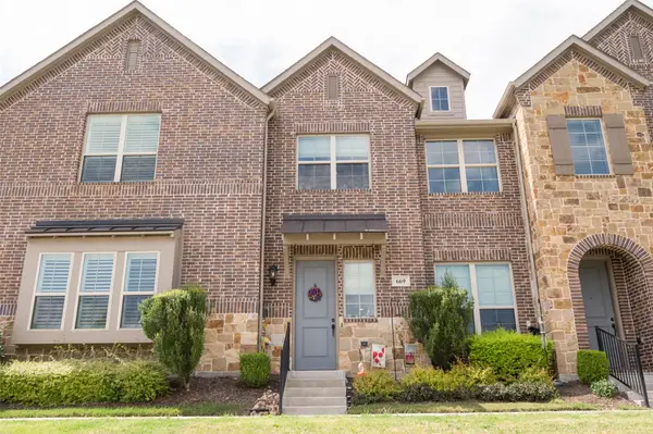 669 Trail Side Drive, Lewisville, TX 75067