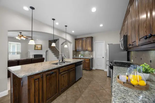 1220 King George Lane, Savannah, TX 76227