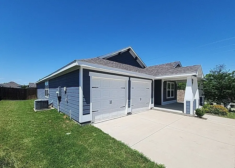 633 Quail Meadows Drive, Cleburne, TX 76031 - #2
