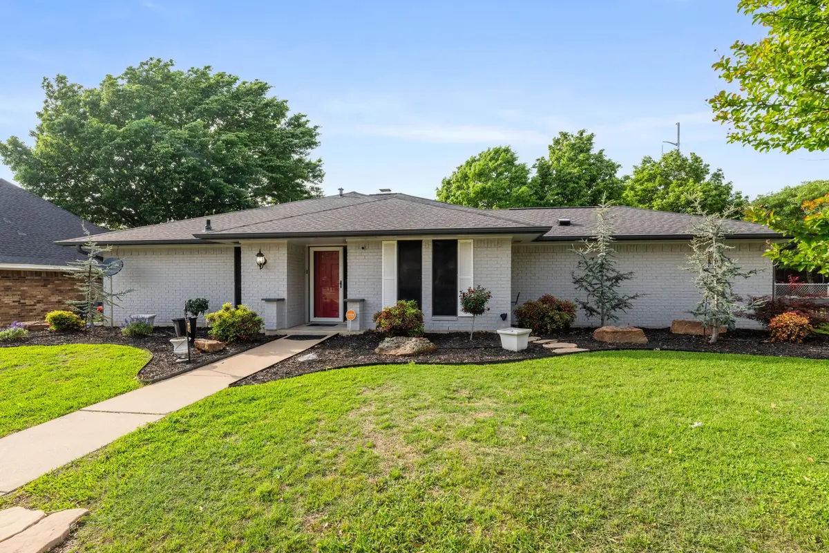 105 Pueblo Circle, Waxahachie, TX 75165 - #1