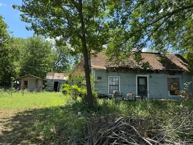419 W Pine, Whitewright, TX 75491 - #1