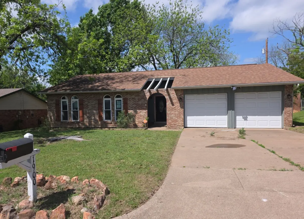 1900 26th Avenue, Mineral Wells, TX 76067 - #1