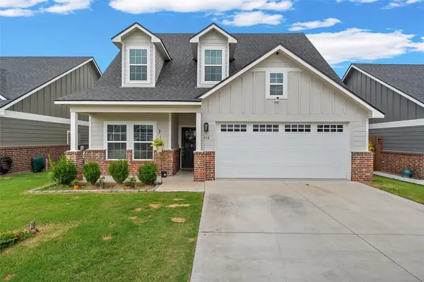 418 Travis Drive, McGregor, TX 76657