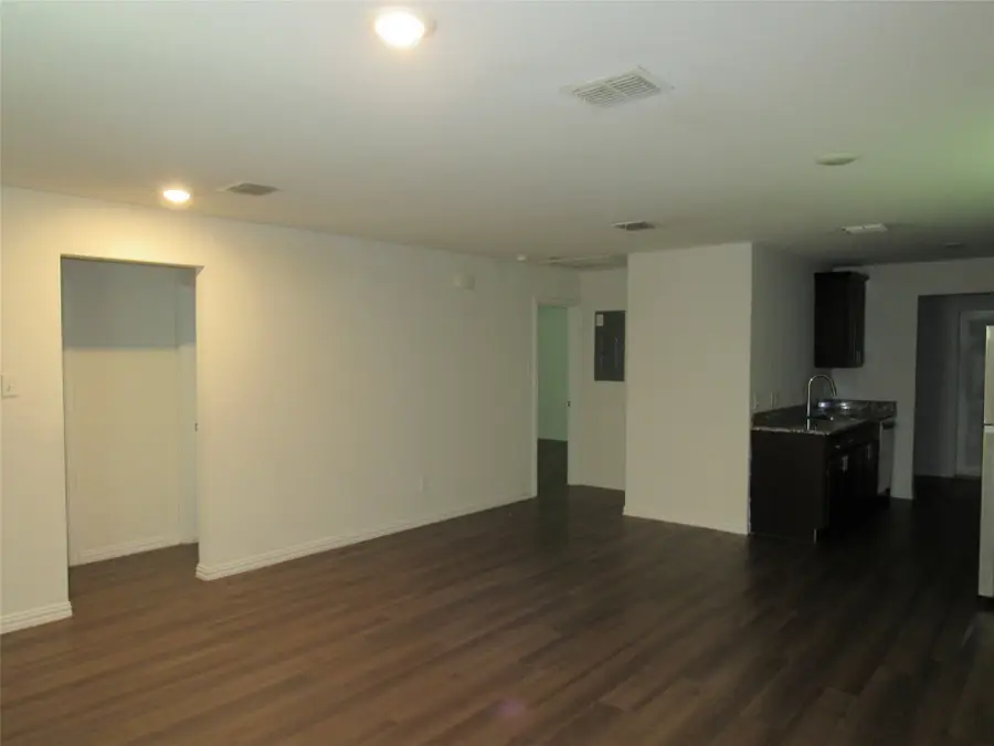 1900 N 17th Street, Waco, TX 76707 - #3