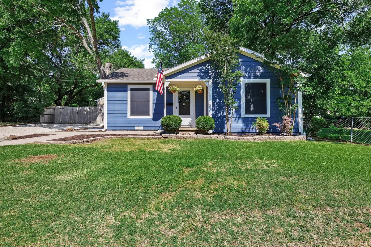 1208 Mill Street, Gainesville, TX 76240 - #1