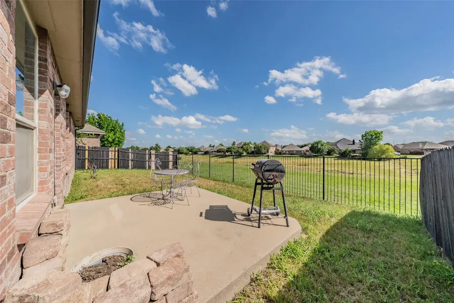 5933 Misty Breeze Drive, Fort Worth, TX 76179 - #3