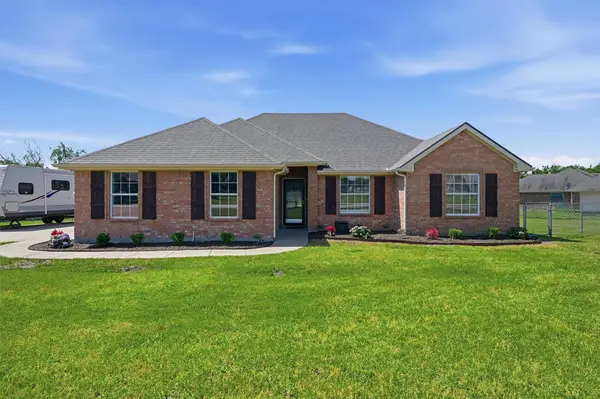102 Brittany Drive, Fate, TX 75189