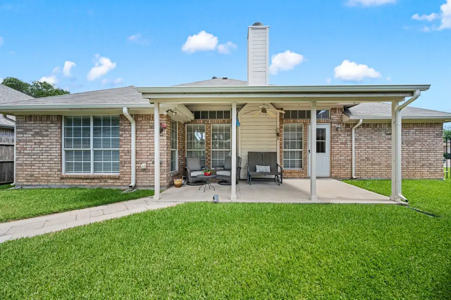 2732 Crystal Glenn Circle, Hurst, TX 76054 - #2