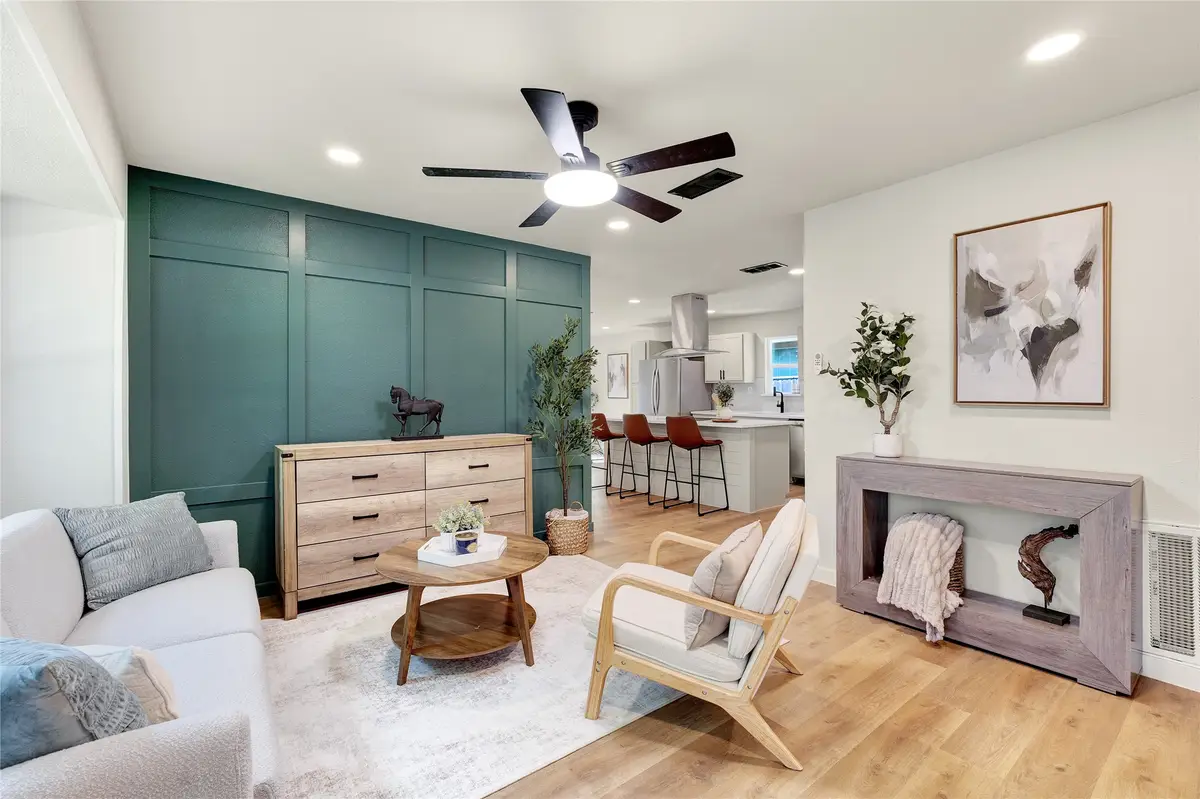 203 Broad Street, McKinney, TX 75069 - #1