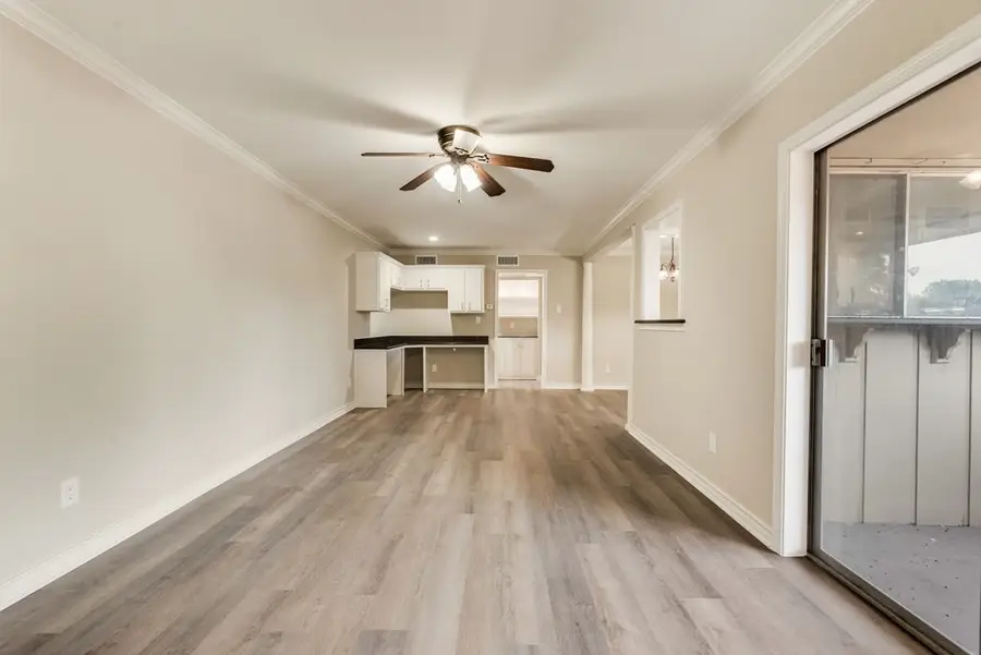 2802 Escada Drive #207, Farmers Branch, TX 75234 - #3
