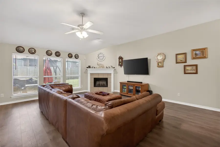 1913 Wahoo Drive, Mansfield, TX 76063 - #3