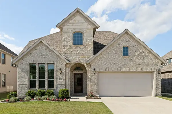 212 Providence Drive, Van Alstyne, TX 75495