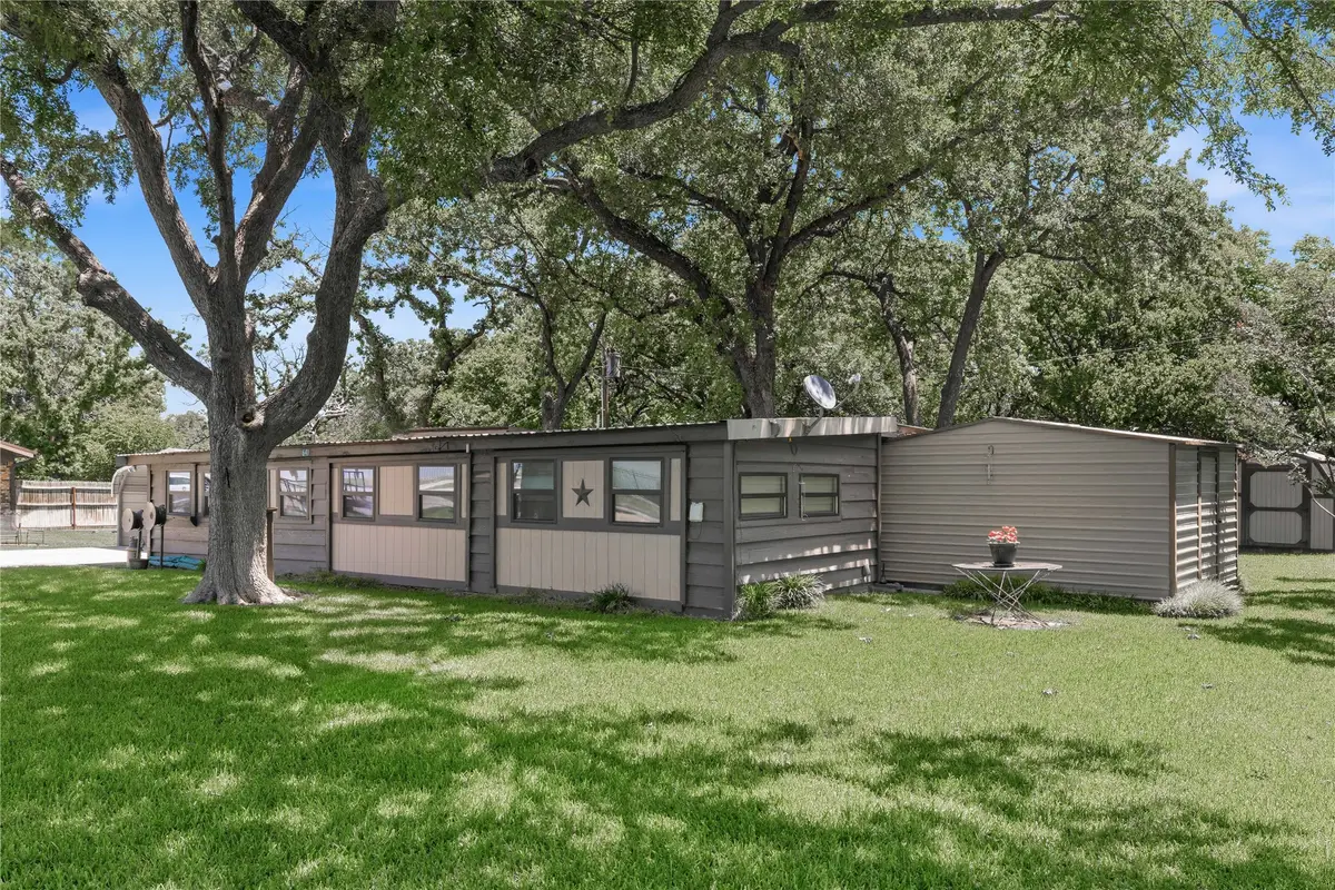 641 S Lamar Street, De Leon, TX 76444 - #1