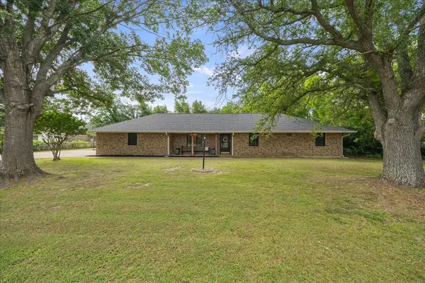 228 Kings Creek Drive, Terrell, TX 75161