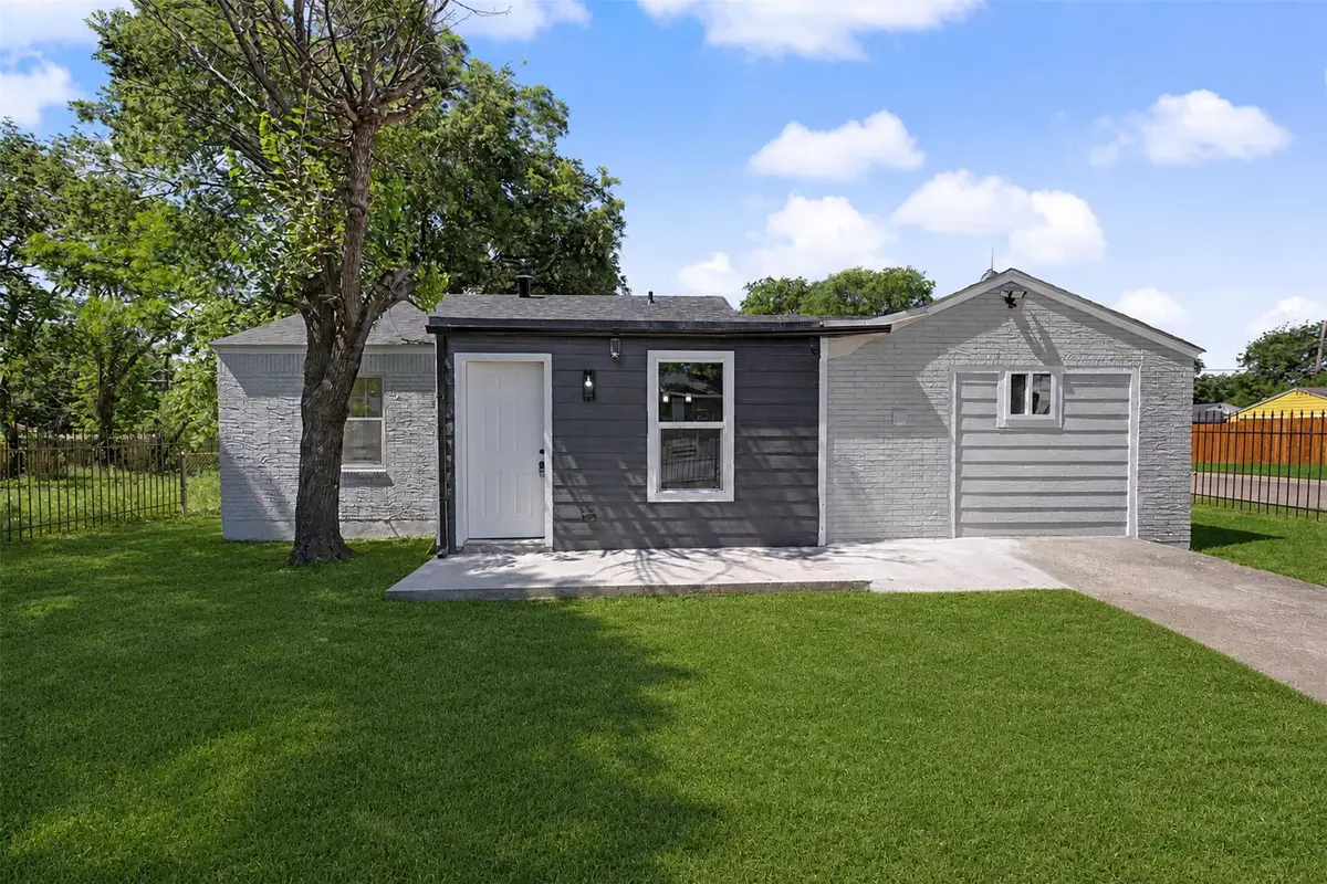 1000 Schieffer Avenue, Fort Worth, TX 76110 - #1