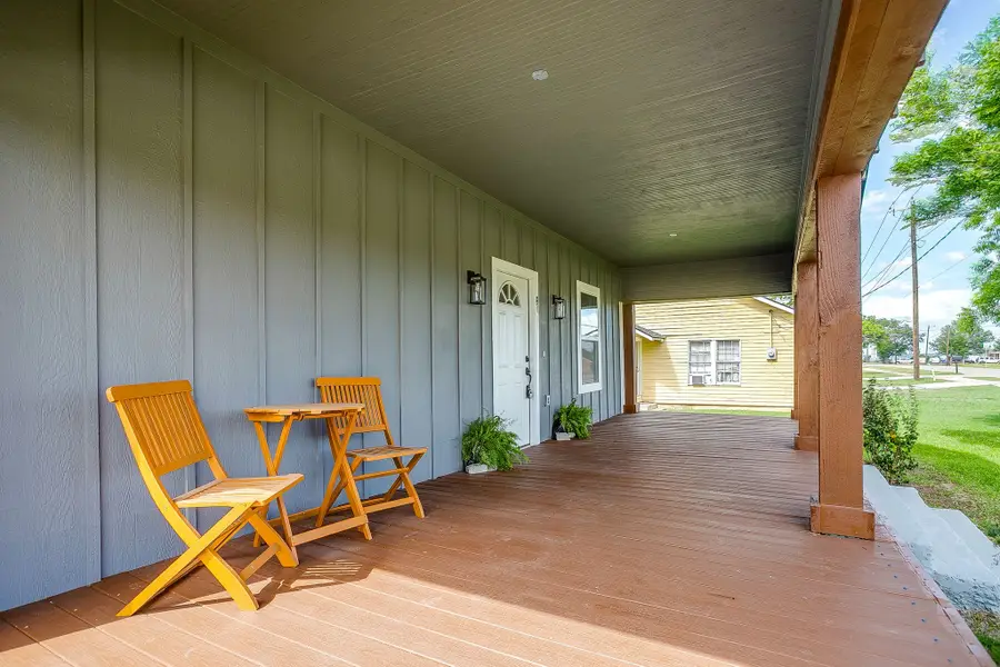 206 W 8th Street, Venus, TX 76084 - #3