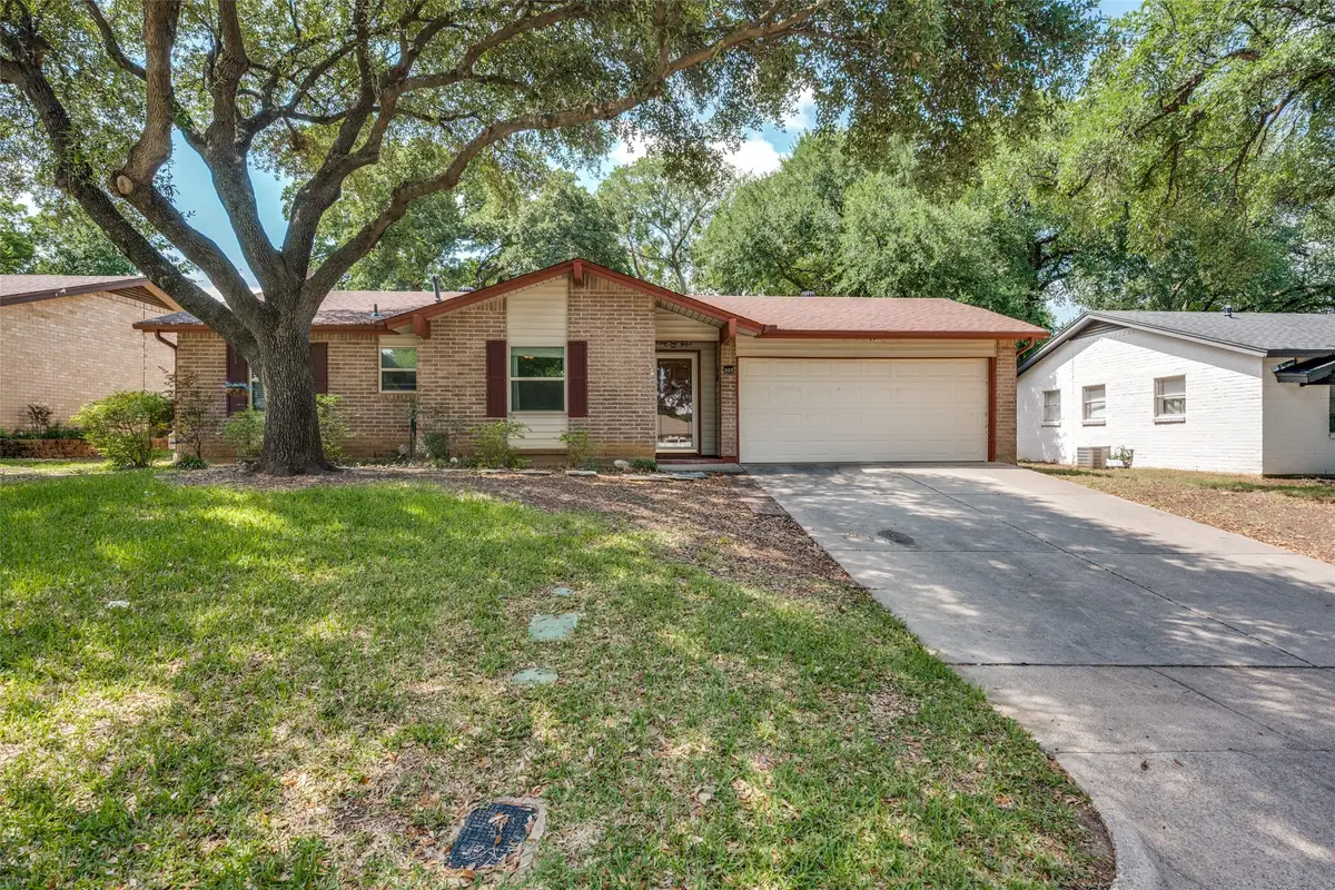 801 Brownstone Street, Euless, TX 76039 - #1