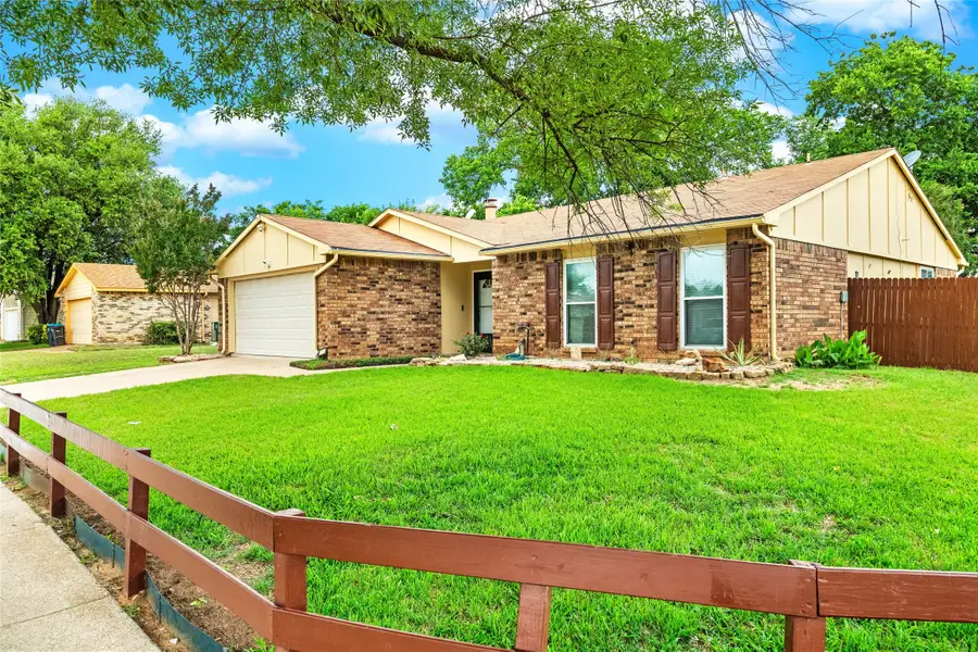 7949 Bermejo Road, Fort Worth, TX 76112 - #2