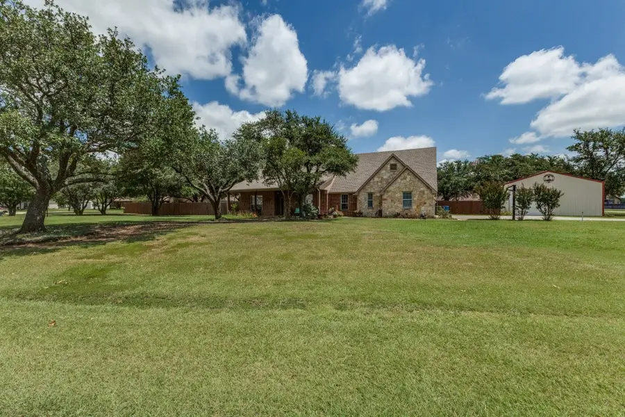 225 Pear Tree Lane, Collinsville, TX 76233 - #2