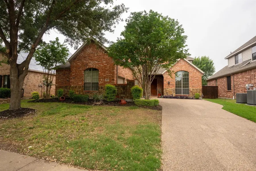 6947 Navigation Drive, Grand Prairie, TX 75054 - #2