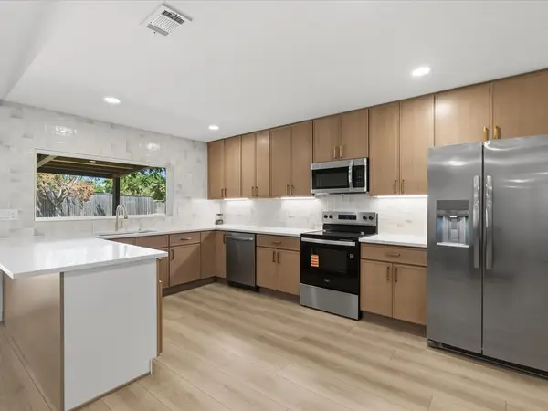 2039 Chestnut Road, Carrollton, TX 75007