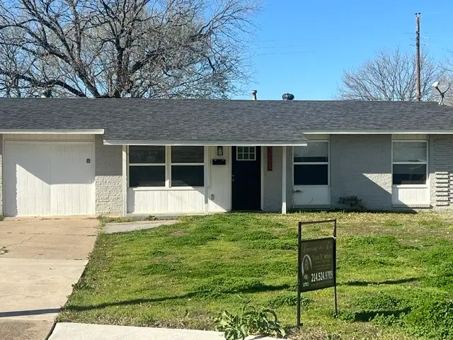 3221 Ridgeview Circle, Irving, TX 75062 - #1