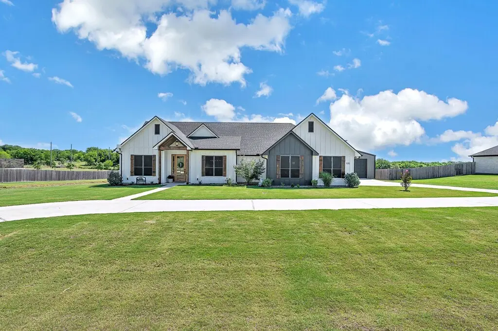 195 Rayford Drive, Lorena, TX 76655 - #1